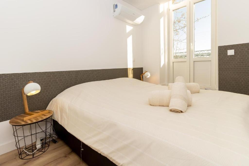 Oporto Modern Apartments - Campanha Train Station エクステリア 写真